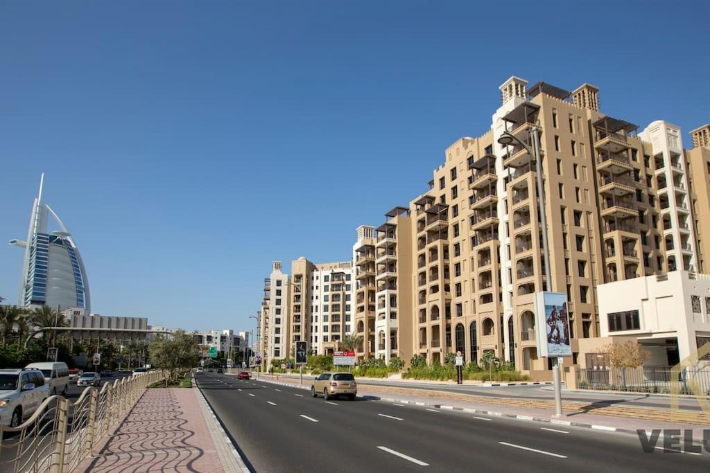 Veluxa - Luxury And Bright 1 Bedroom Apartment, Burj View! * Dubai